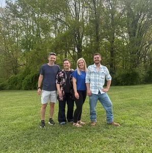 Meet your Posher, Sharon